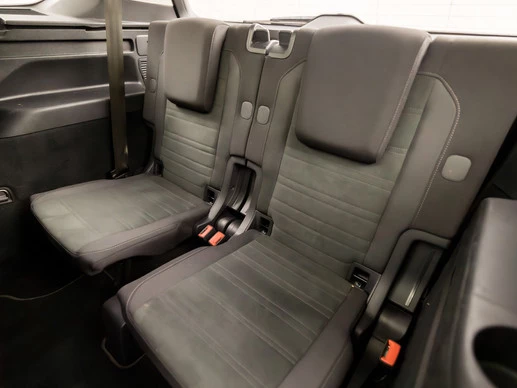Volkswagen Touran - Afbeelding 17 van 30