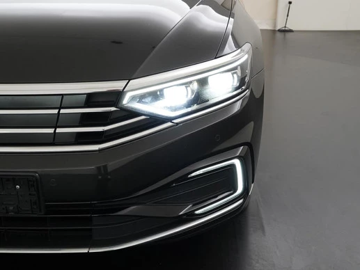Volkswagen Passat - Afbeelding 26 van 30