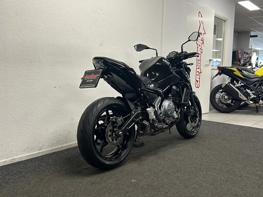 Kawasaki Z650 - Afbeelding 11 van 22