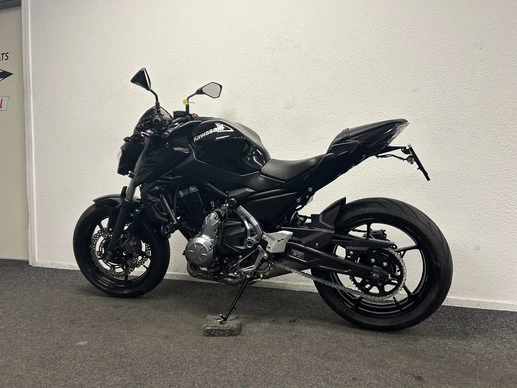 Kawasaki Z650 - Afbeelding 15 van 22