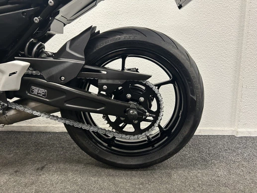 Kawasaki Z650 - Afbeelding 18 van 22
