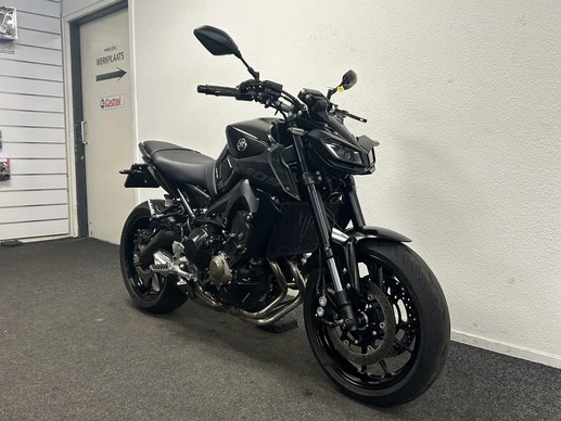 Yamaha MT 09 - Afbeelding 12 van 22
