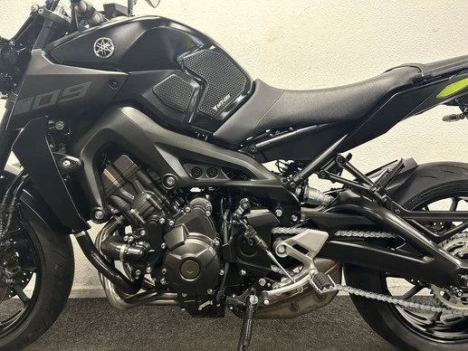 Yamaha MT 09 - Afbeelding 17 van 22