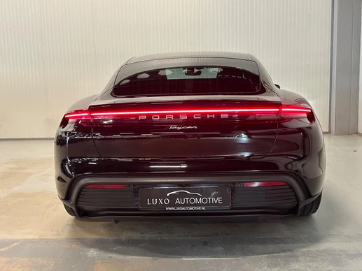 Porsche Taycan - Afbeelding 19 van 26