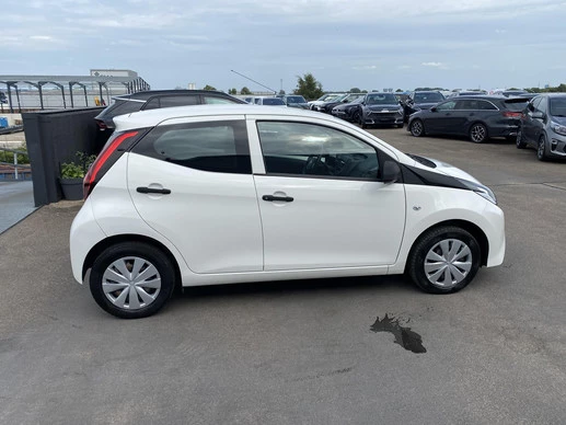 Toyota Aygo - Afbeelding 13 van 30