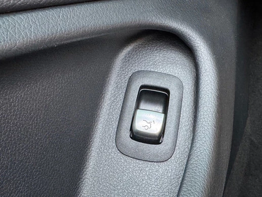 Mercedes-Benz C-Klasse - Afbeelding 18 van 28