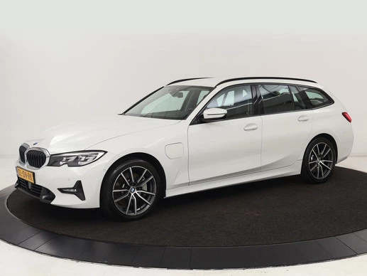 BMW 3 Serie - Afbeelding 1 van 30