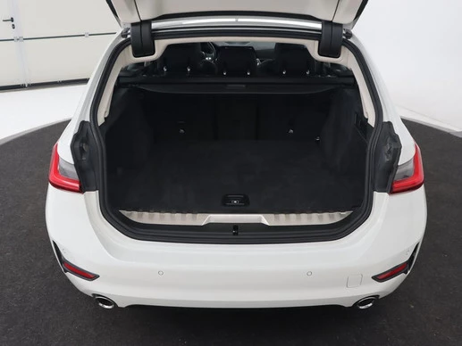 BMW 3 Serie - Afbeelding 11 van 30