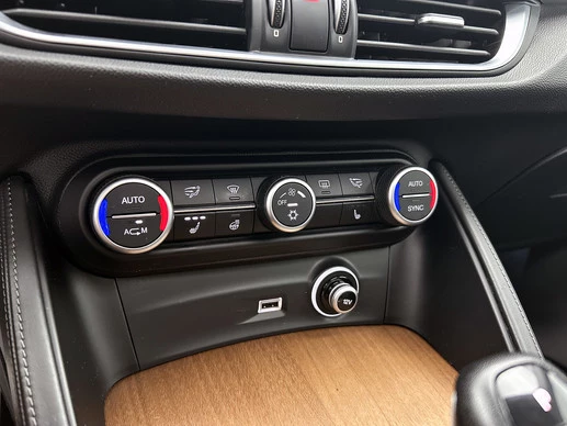 Alfa Romeo Stelvio - Afbeelding 22 van 30