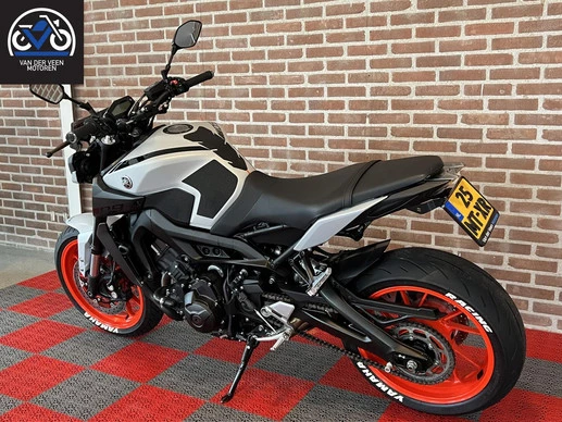 Yamaha MT 09 - Afbeelding 6 van 13
