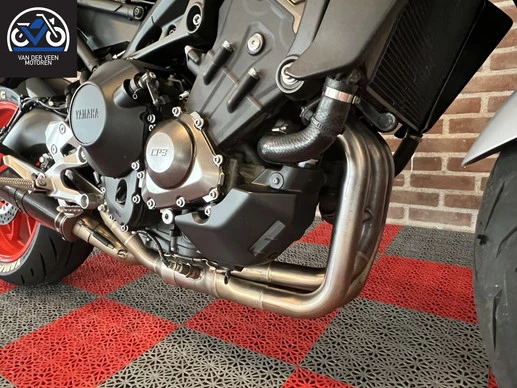 Yamaha MT 09 - Afbeelding 12 van 13