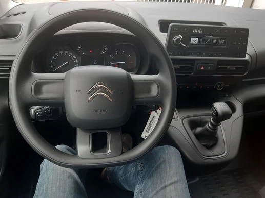 Peugeot Partner - Afbeelding 13 van 30