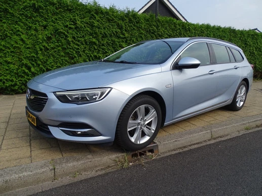 Opel Insignia - Afbeelding 1 van 13