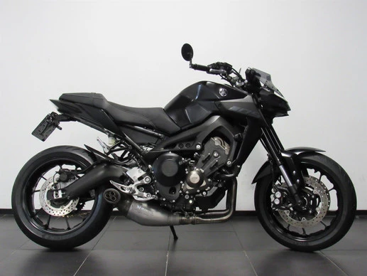 Yamaha MT 09 - Afbeelding 1 van 8