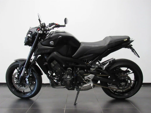 Yamaha MT 09 - Afbeelding 4 van 8