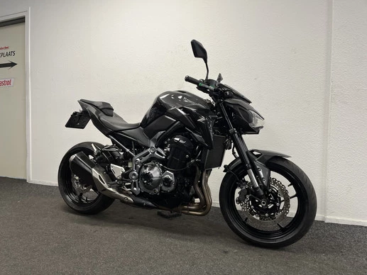 Kawasaki Z900 - Afbeelding 4 van 22