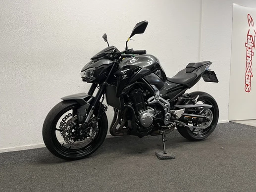 Kawasaki Z900 - Afbeelding 14 van 22