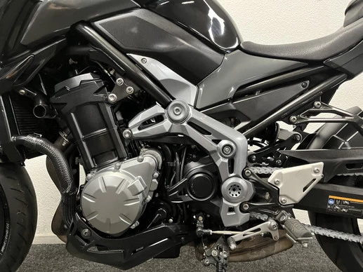 Kawasaki Z900 - Afbeelding 17 van 22