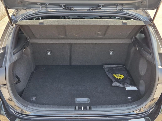 Kia Ceed - Afbeelding 28 van 30