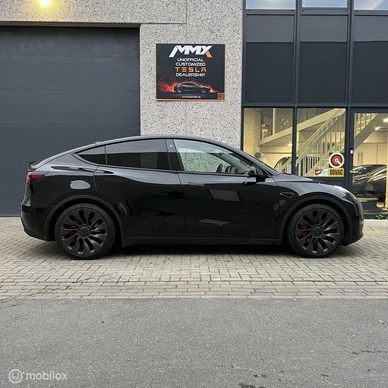 Tesla Model Y - Afbeelding 2 van 20