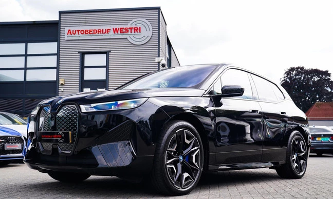 BMW iX - Afbeelding 1 van 30
