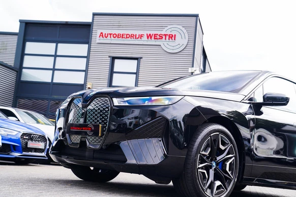 BMW iX - Afbeelding 2 van 30