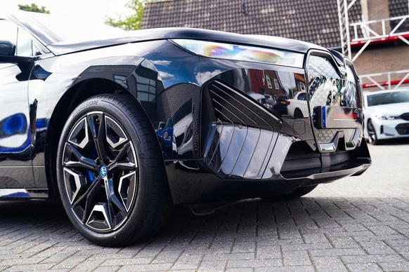 BMW iX - Afbeelding 10 van 30