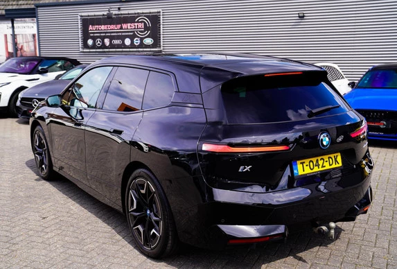 BMW iX - Afbeelding 18 van 30