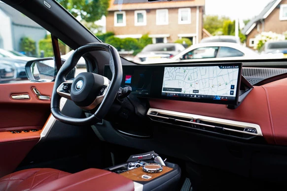 BMW iX - Afbeelding 28 van 30
