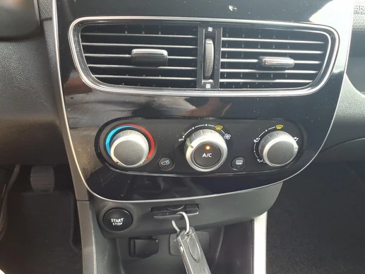 Renault Clio - Afbeelding 24 van 28