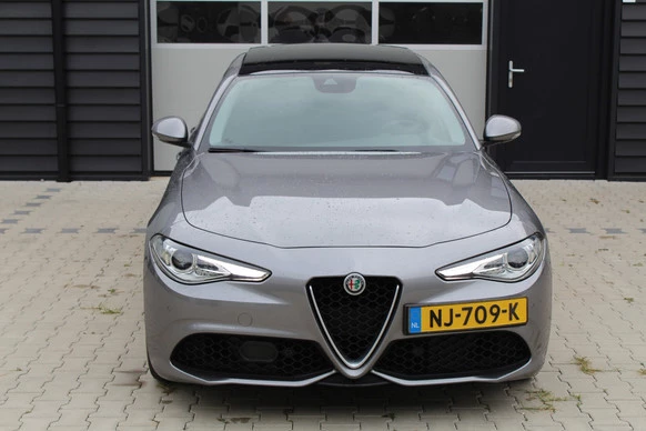 Alfa Romeo Giulia - Afbeelding 23 van 30