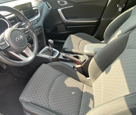Kia Ceed - Afbeelding 12 van 26