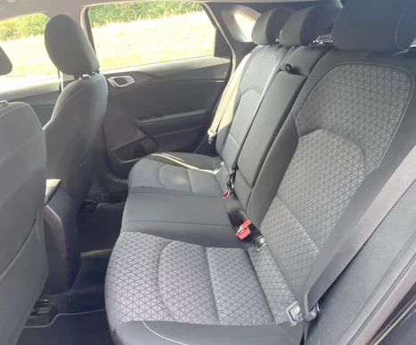 Kia Ceed - Afbeelding 13 van 26