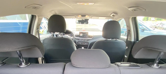 Kia Ceed - Afbeelding 14 van 26