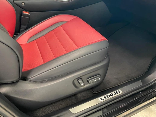 Lexus NX - Afbeelding 16 van 28