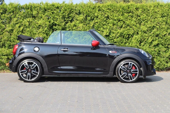 MINI Cooper Cabrio - Afbeelding 2 van 30