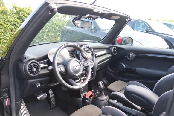MINI Cooper Cabrio - Afbeelding 9 van 30