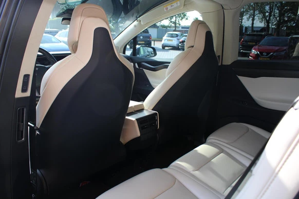 Tesla Model X - Afbeelding 11 van 20