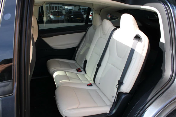 Tesla Model X - Afbeelding 12 van 20