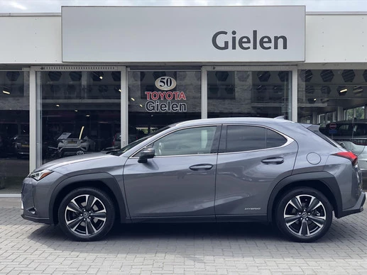 Lexus UX - Afbeelding 2 van 30