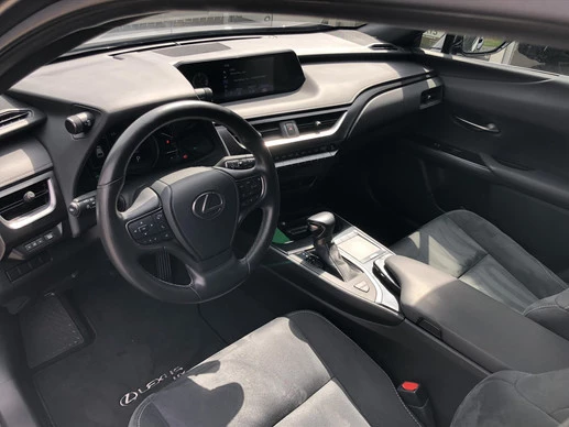 Lexus UX - Afbeelding 15 van 30