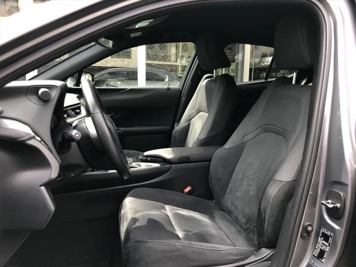 Lexus UX - Afbeelding 16 van 30