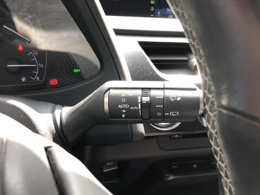Lexus UX - Afbeelding 23 van 30