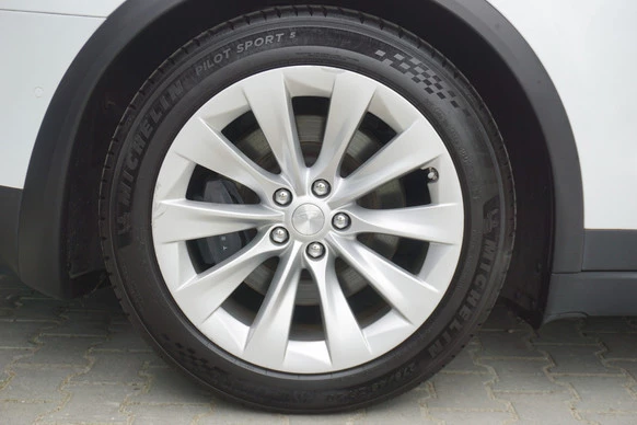 Tesla Model X - Afbeelding 27 van 27