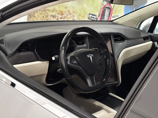 Tesla Model X - Afbeelding 3 van 30