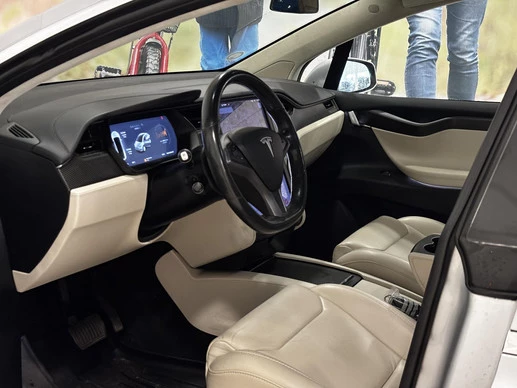 Tesla Model X - Afbeelding 5 van 30
