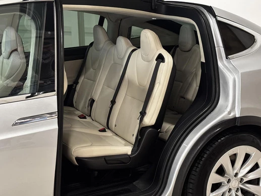 Tesla Model X - Afbeelding 9 van 30