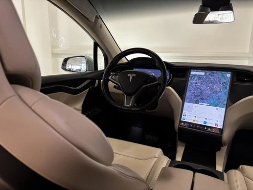 Tesla Model X - Afbeelding 17 van 30