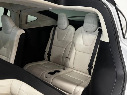 Tesla Model X - Afbeelding 22 van 30