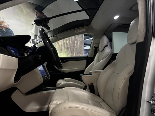 Tesla Model X - Afbeelding 29 van 30
